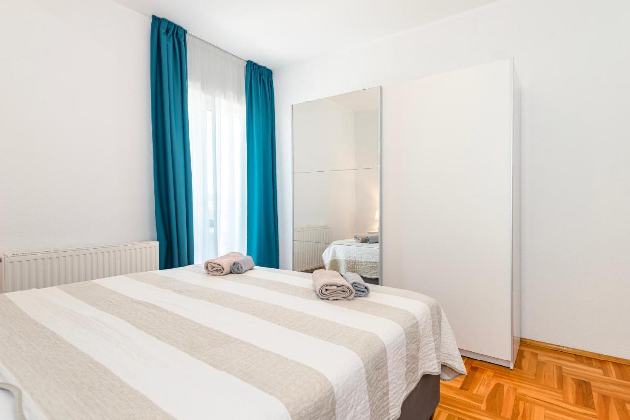 שיבניק Apartments Plavi Biser מראה חיצוני תמונה
