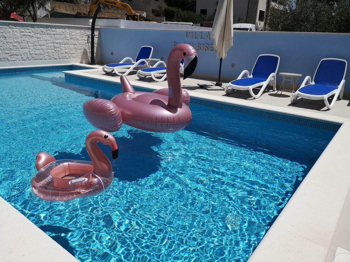 שיבניק Apartments Plavi Biser מראה חיצוני תמונה