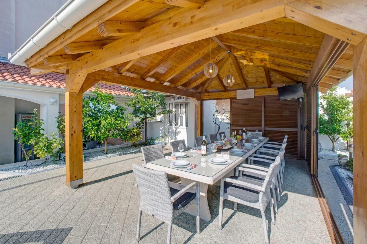 שיבניק Apartments Plavi Biser מראה חיצוני תמונה