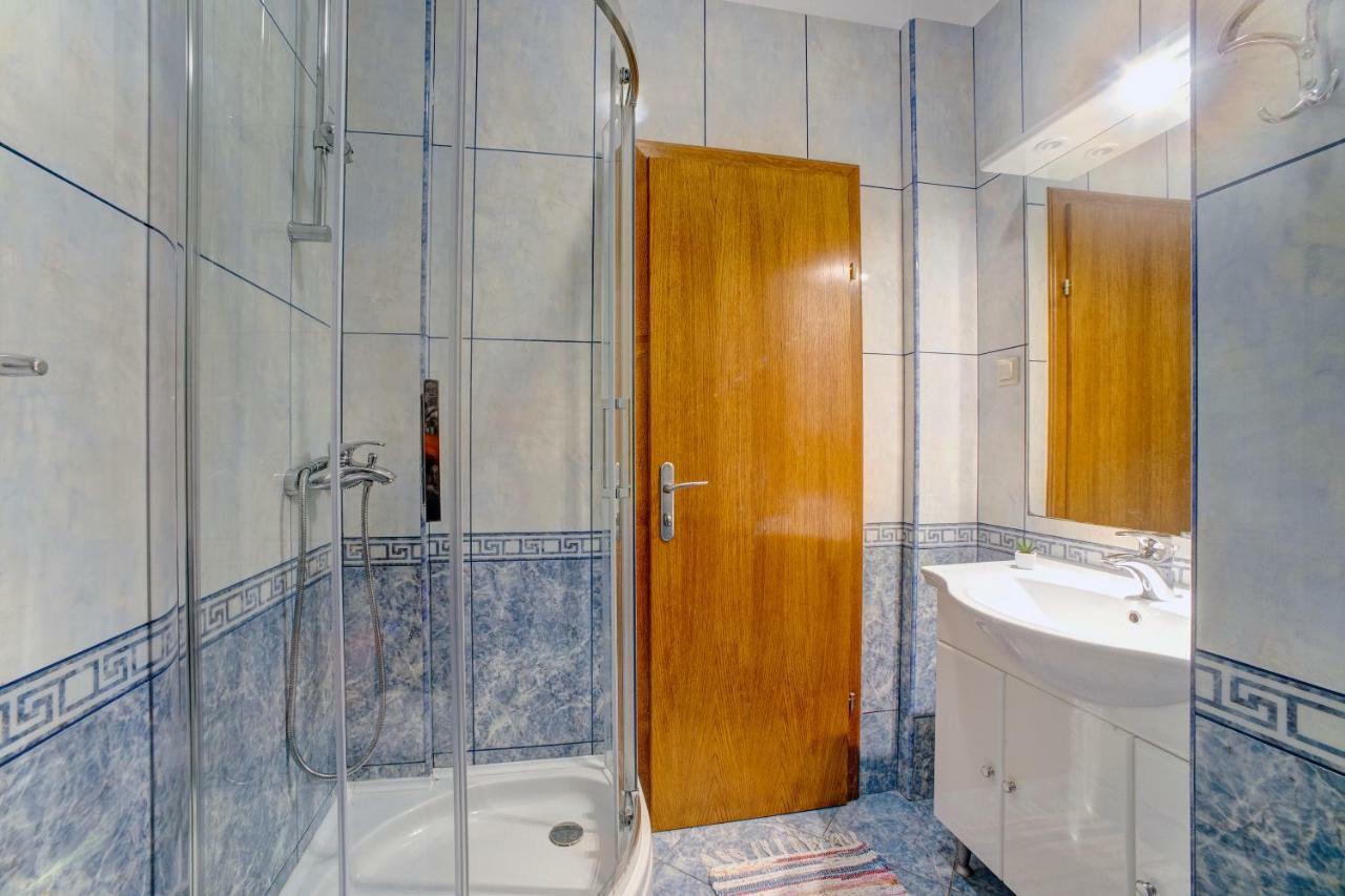 שיבניק Apartments Plavi Biser מראה חיצוני תמונה