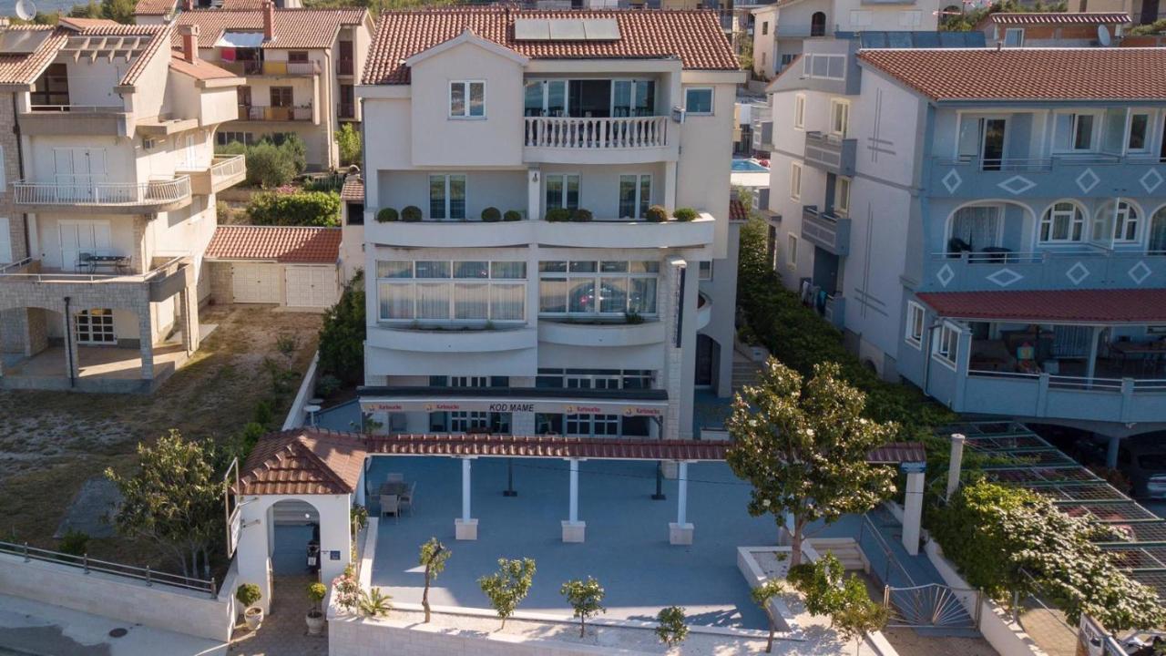 שיבניק Apartments Plavi Biser מראה חיצוני תמונה